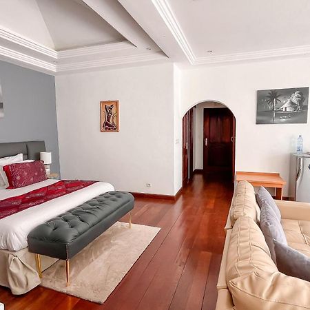 Residence Hoteliere Oceane Libreville Buitenkant foto