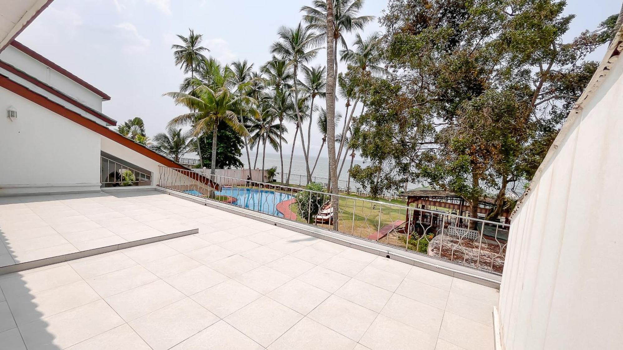 Residence Hoteliere Oceane Libreville Buitenkant foto