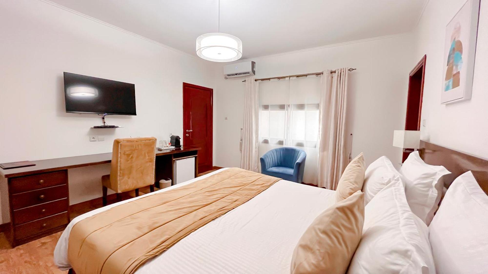 Residence Hoteliere Oceane Libreville Buitenkant foto