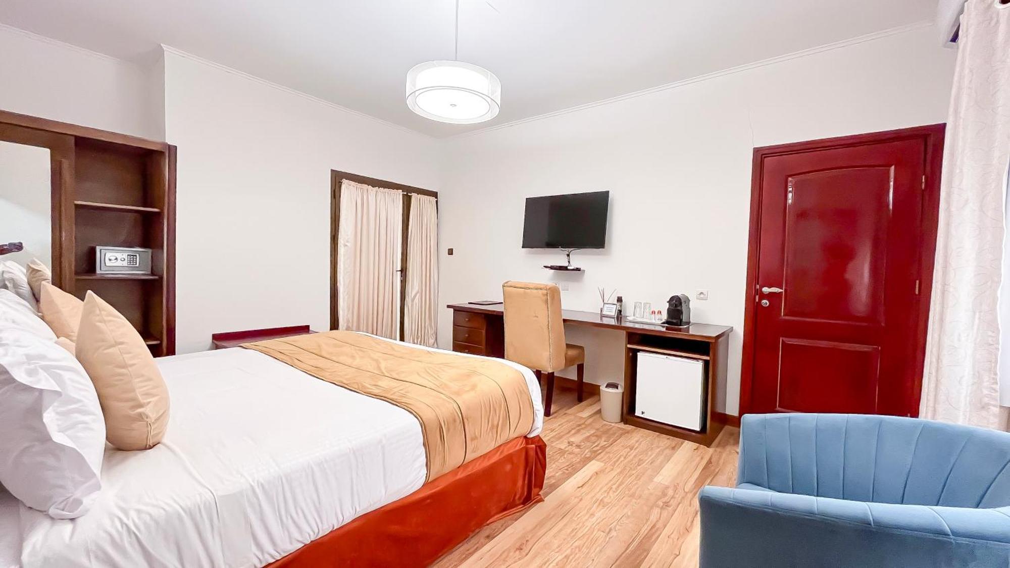 Residence Hoteliere Oceane Libreville Buitenkant foto