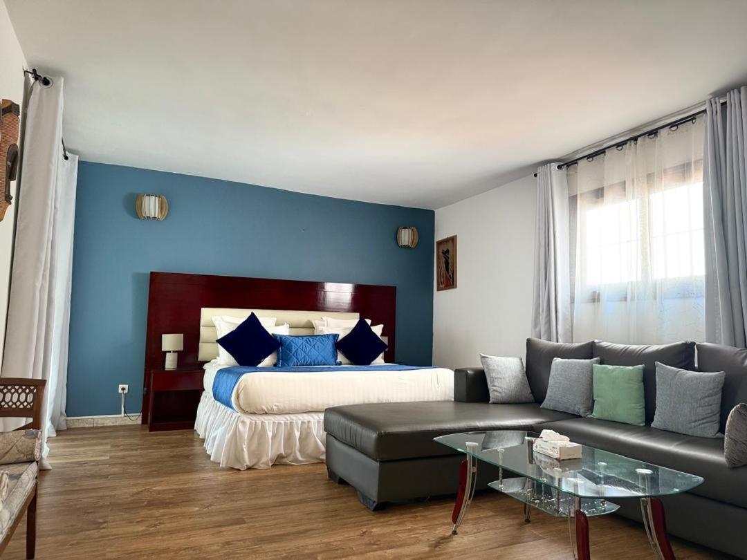 Residence Hoteliere Oceane Libreville Buitenkant foto