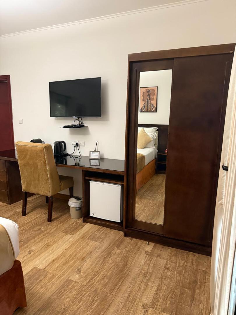 Residence Hoteliere Oceane Libreville Buitenkant foto
