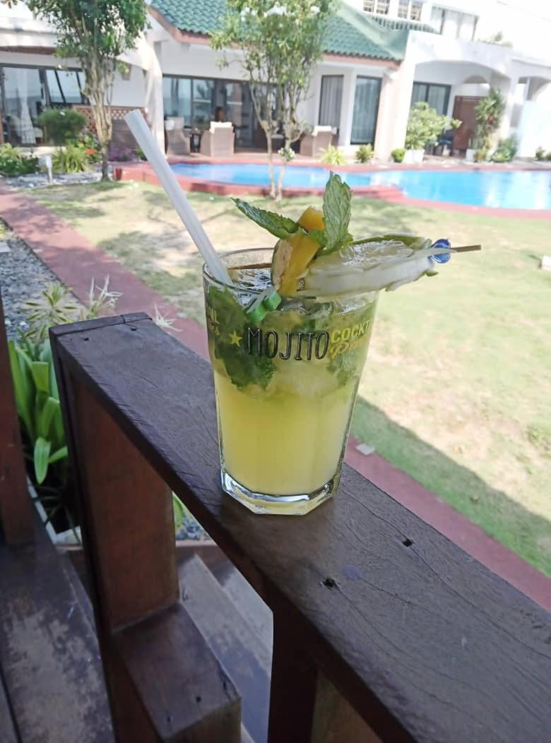 Residence Hoteliere Oceane Libreville Buitenkant foto